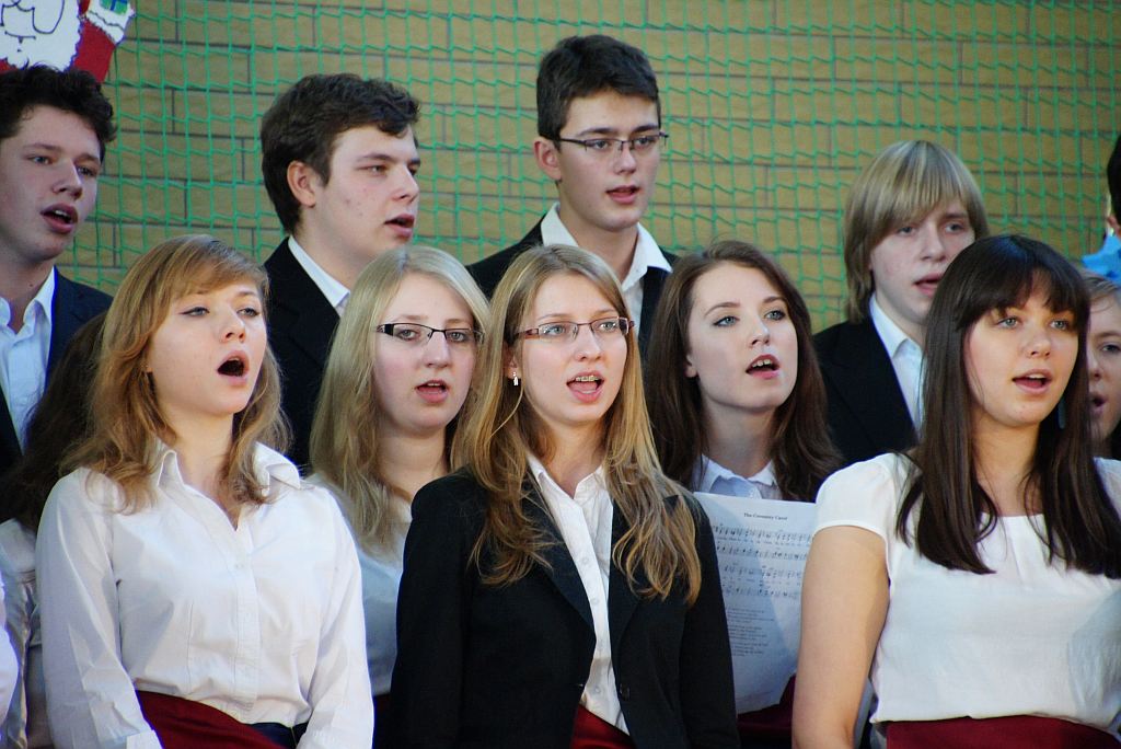 Koncert charytatywny w VI LO - cz1