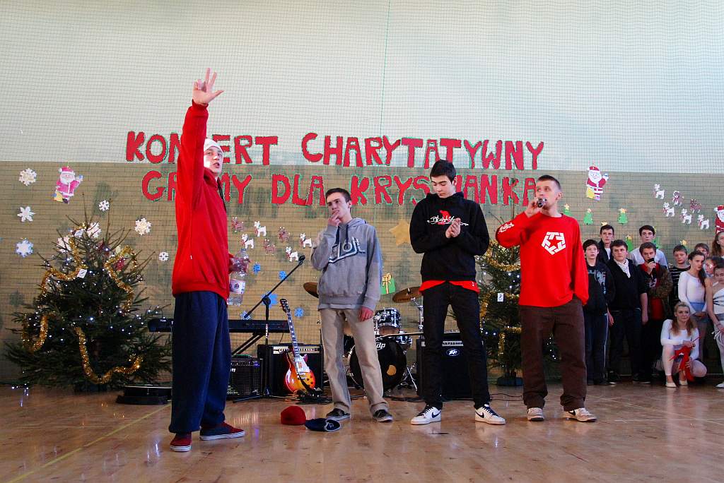 Koncert charytatywny w VI LO - cz1