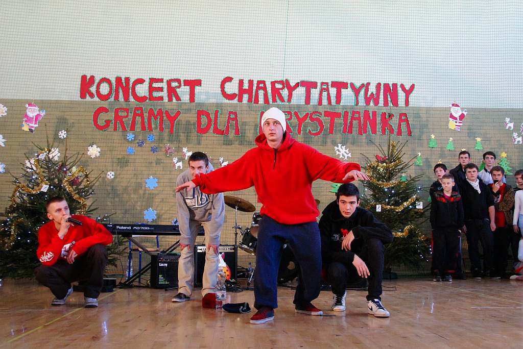 Koncert charytatywny w VI LO - cz1