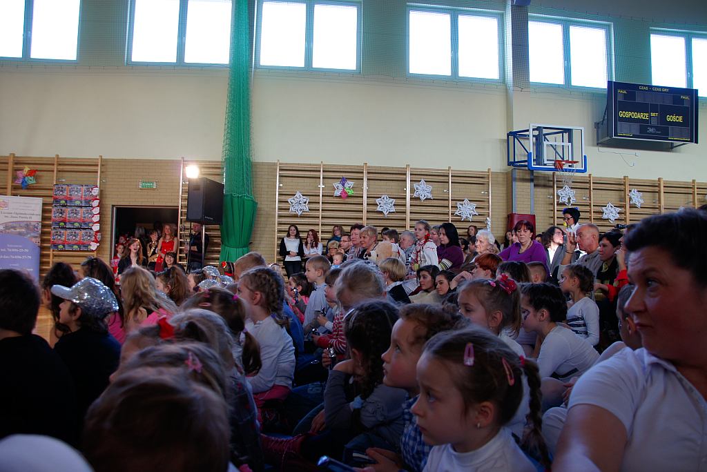 Koncert charytatywny w VI LO - cz1