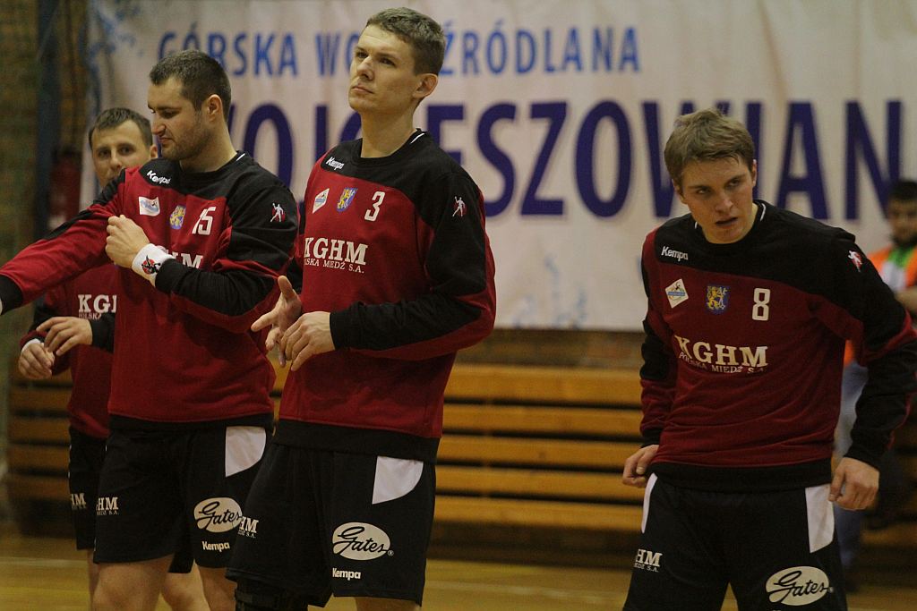 Porażka Siódemki Miedź z Powenem Zabrze