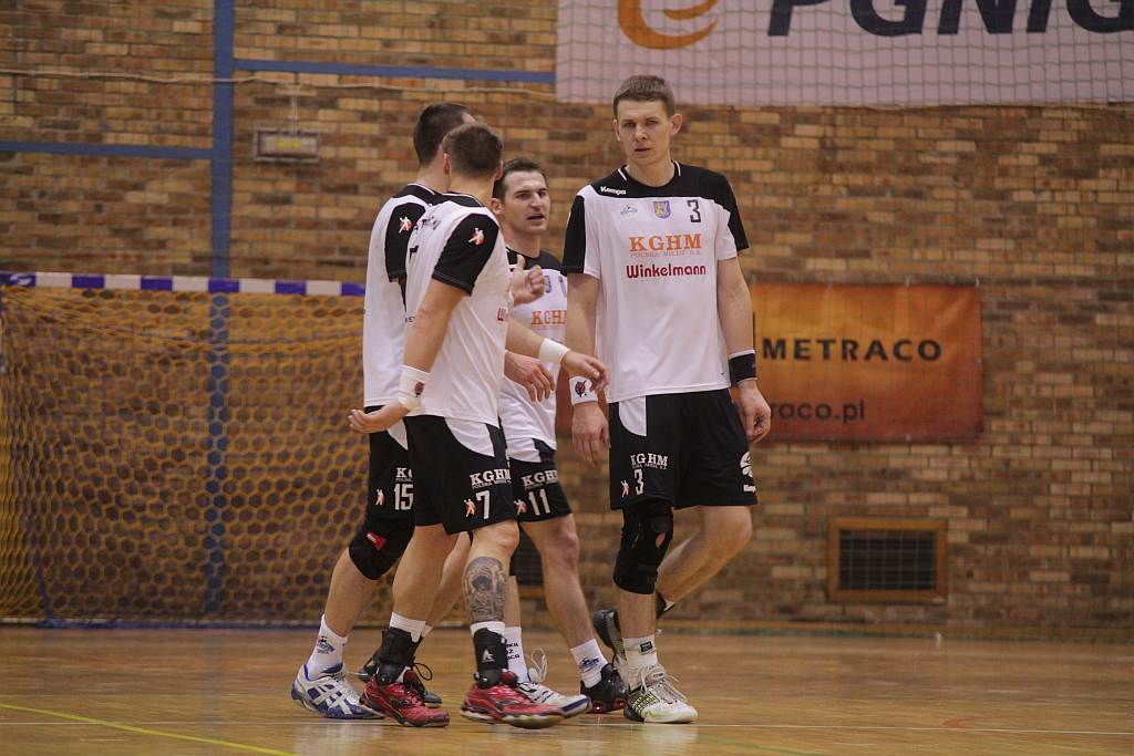 Porażka Siódemki Miedź z Powenem Zabrze