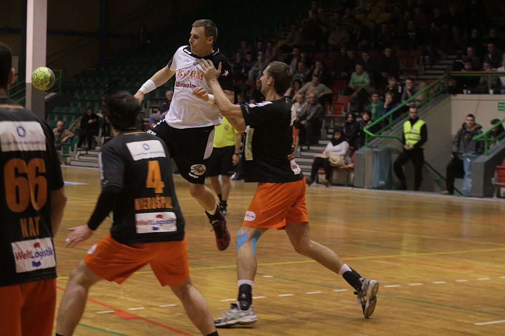 Porażka Siódemki Miedź z Powenem Zabrze