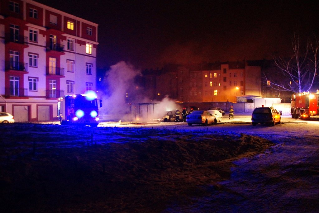 Pożar samochodu przy ulicy Jaworzyńskiej