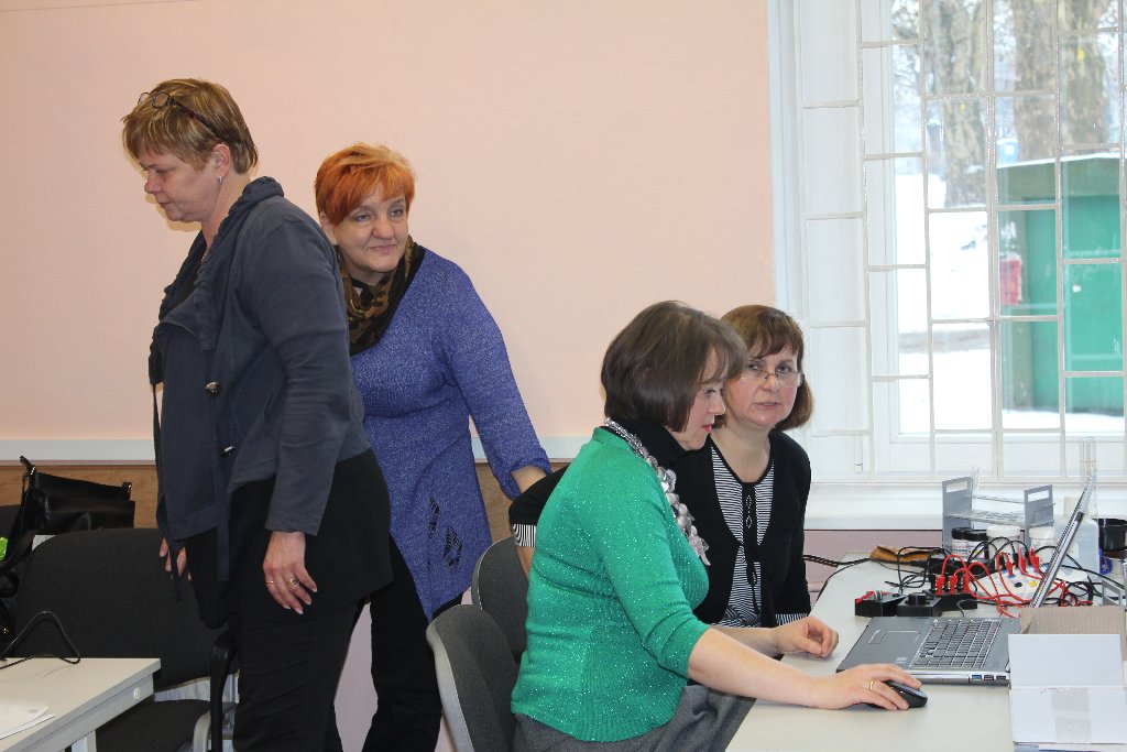 Otwarcie pracowni przyrodniczej w DODN