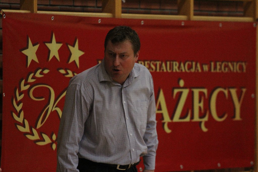 Koszykówka kobiet: UKS Ekonom - Ślęza 57:80 cz2