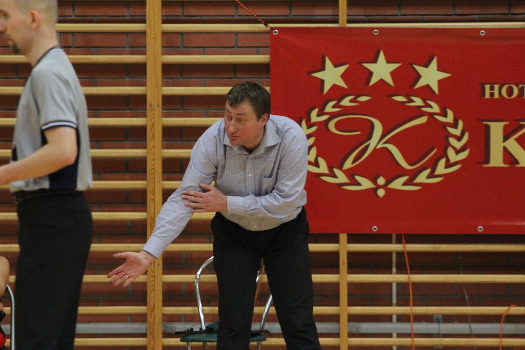 Koszykówka kobiet: UKS Ekonom - Ślęza 57:80 cz2