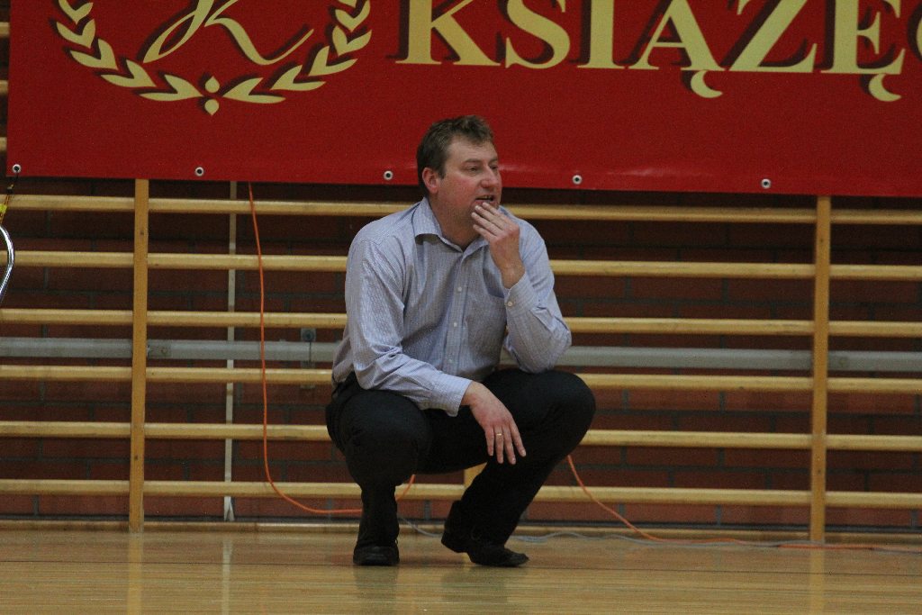 Koszykówka kobiet: UKS Ekonom - Ślęza 57:80 cz2