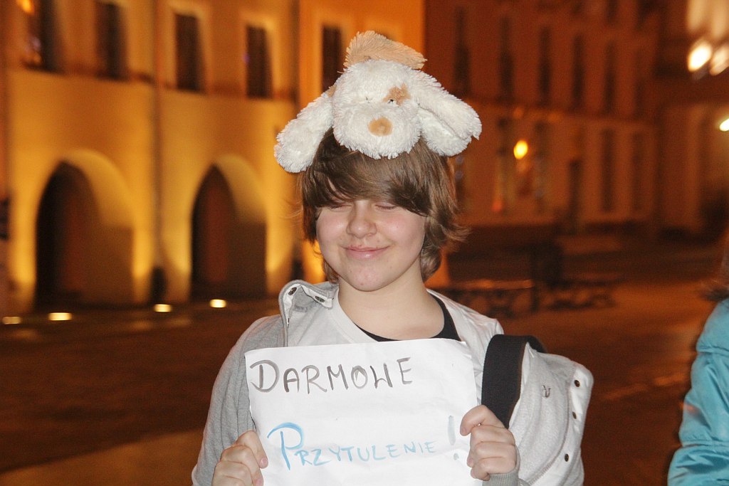 Free hugs na legnickim Rynku