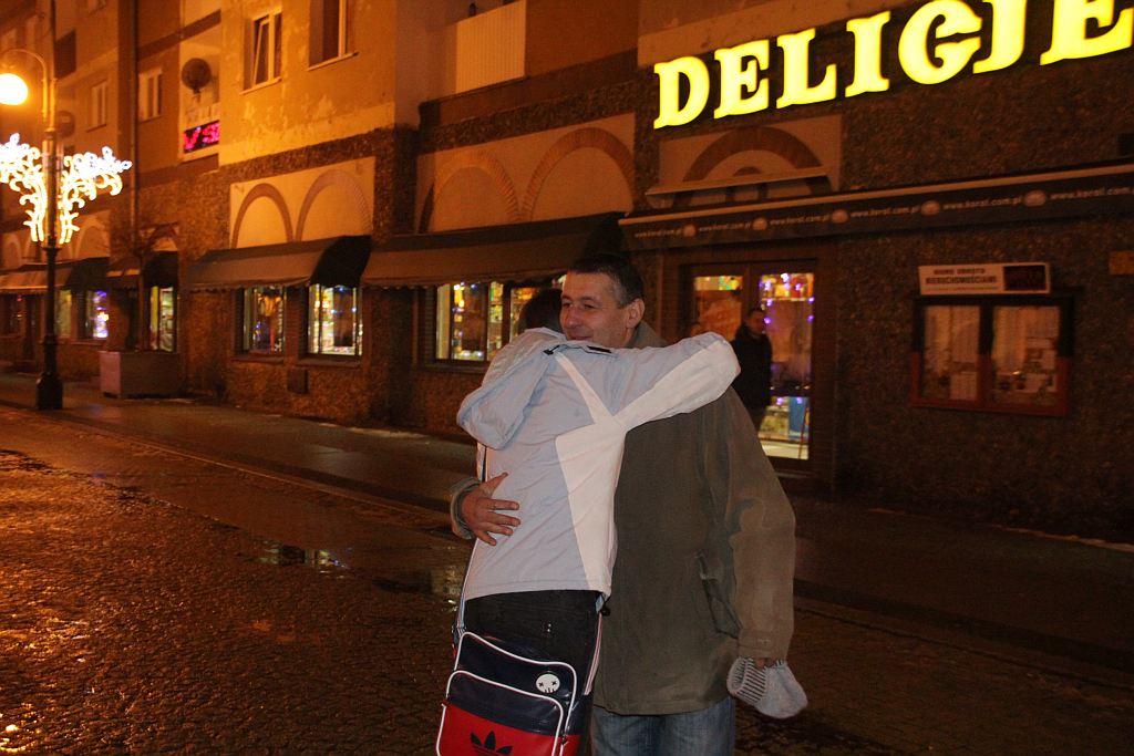 Free hugs na legnickim Rynku