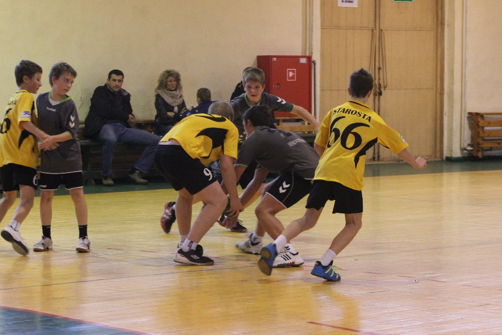 Liga chłopców: Dziewiątka Legnica - ŚKPR Świdnica 23:21