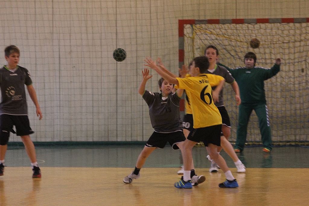 Liga chłopców: Dziewiątka Legnica - ŚKPR Świdnica 23:21