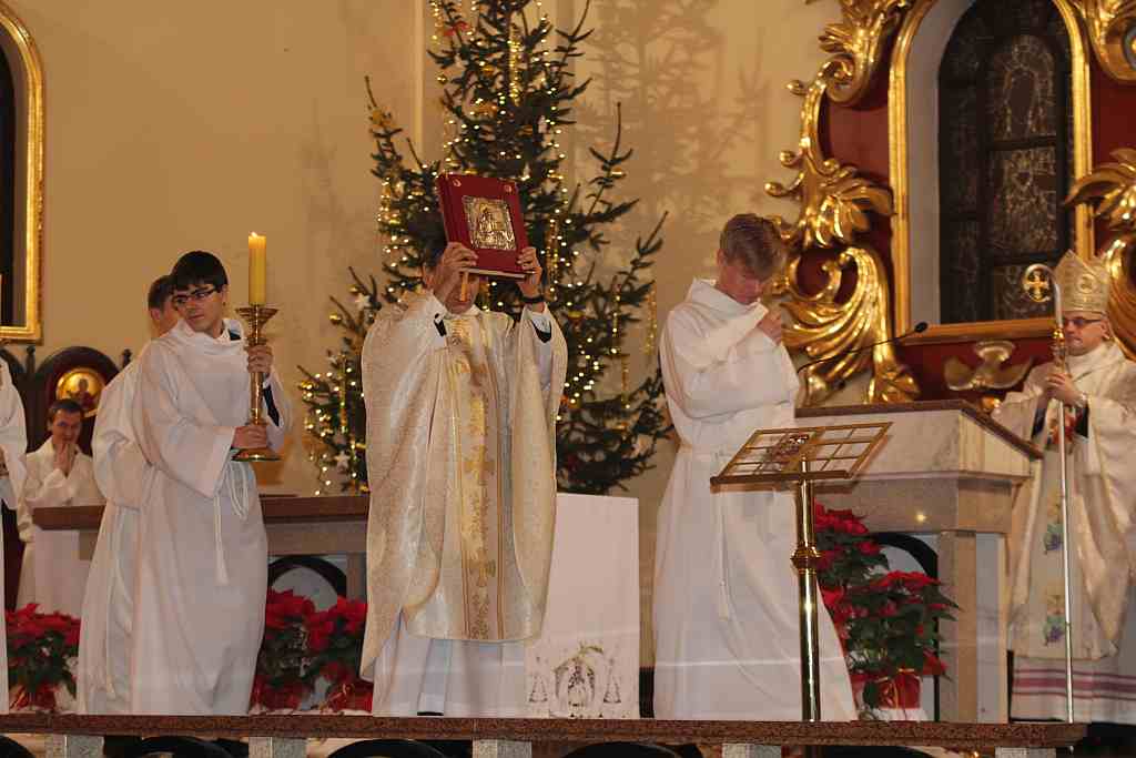 Pasterka w kościele NSPJ