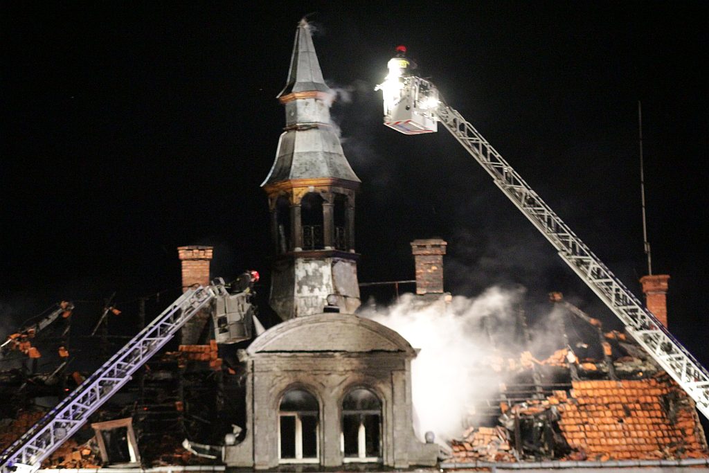 Pożar pałacu w Szczedrzykowicach