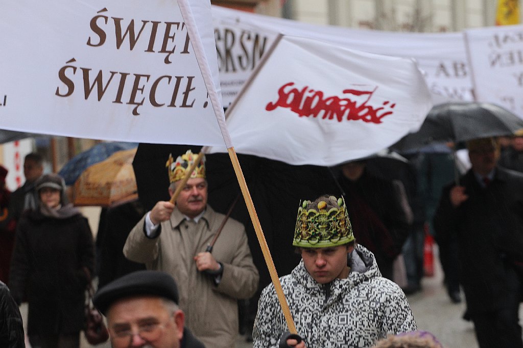 Orszak Trzech Króli na ulicach Legnicy cz2