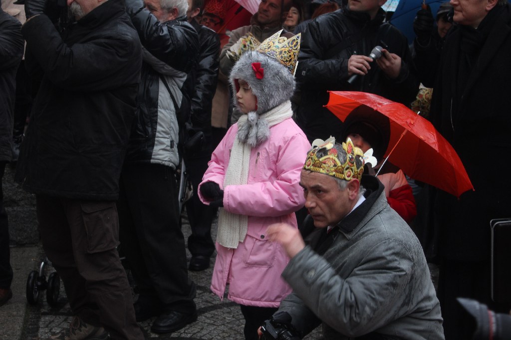 Orszak Trzech Króli na ulicach Legnicy cz2
