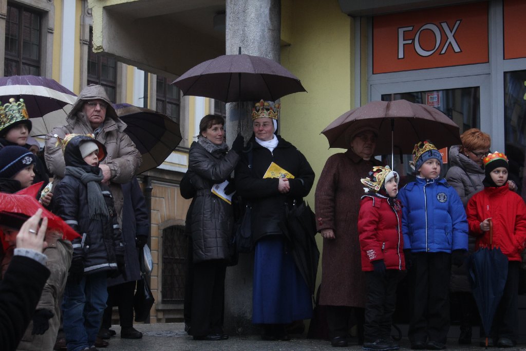 Orszak Trzech Króli na ulicach Legnicy cz2