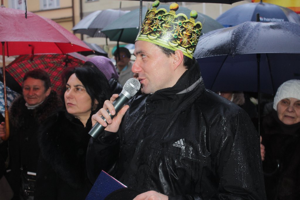 Orszak Trzech Króli na ulicach Legnicy cz2