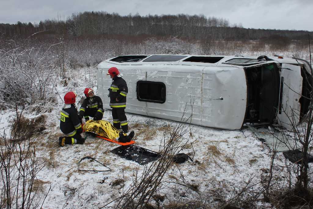 Wypadek busa w Rzeszotarach