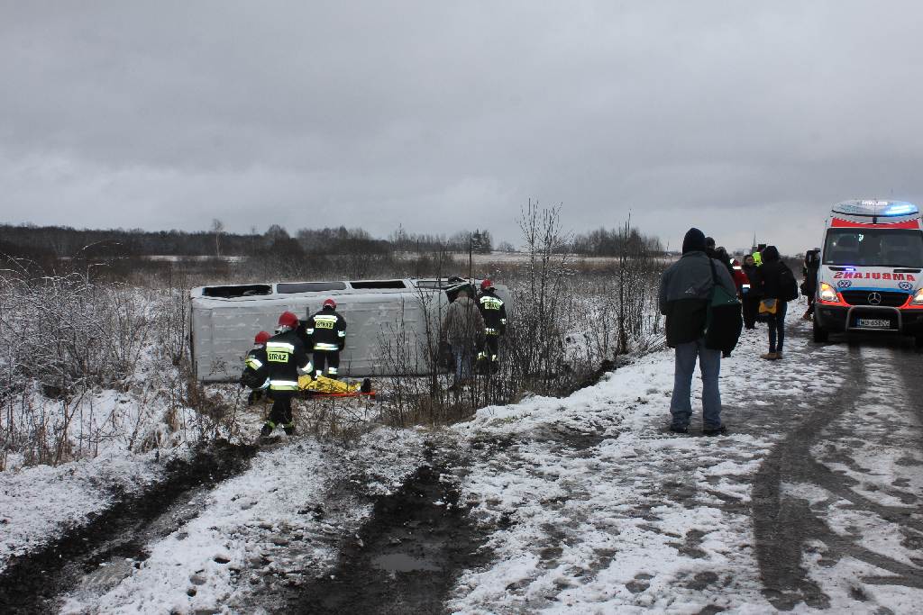 Wypadek busa w Rzeszotarach