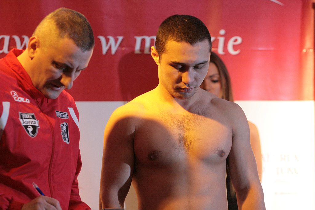 Ważenie zawodników przed Zawodową Galą K-1