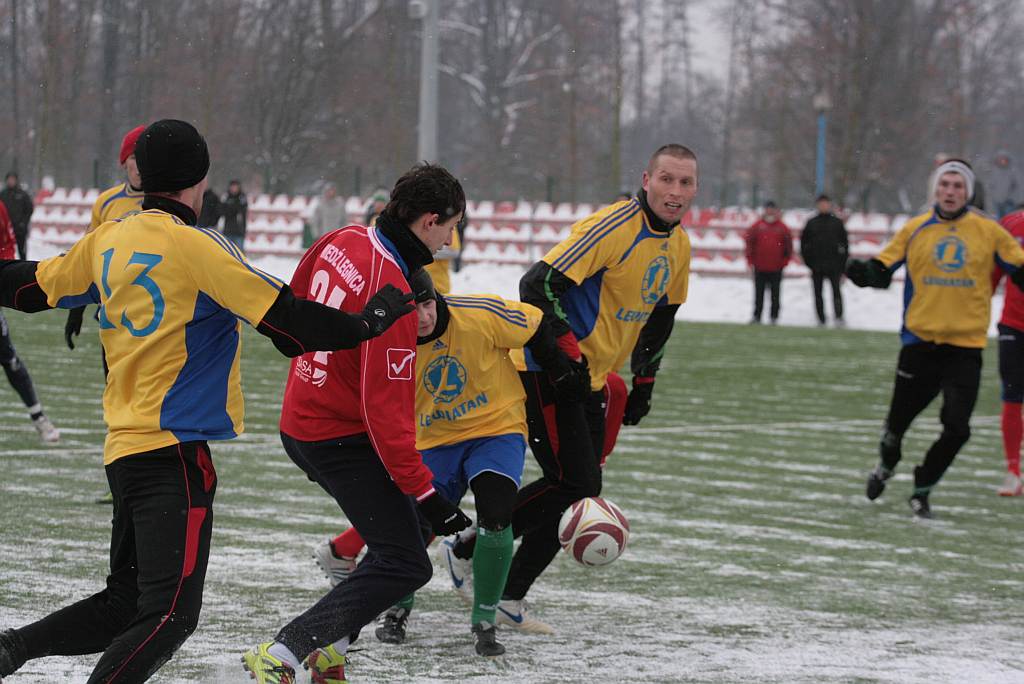 Sparing : Miedź Legnica - Foto-Higiena Gać 4:0