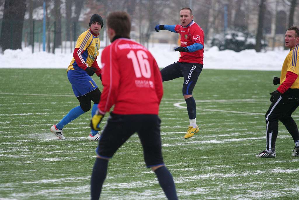 Sparing : Miedź Legnica - Foto-Higiena Gać 4:0