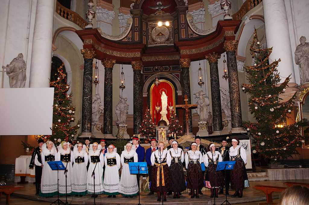 Z kolędą dookoła świata