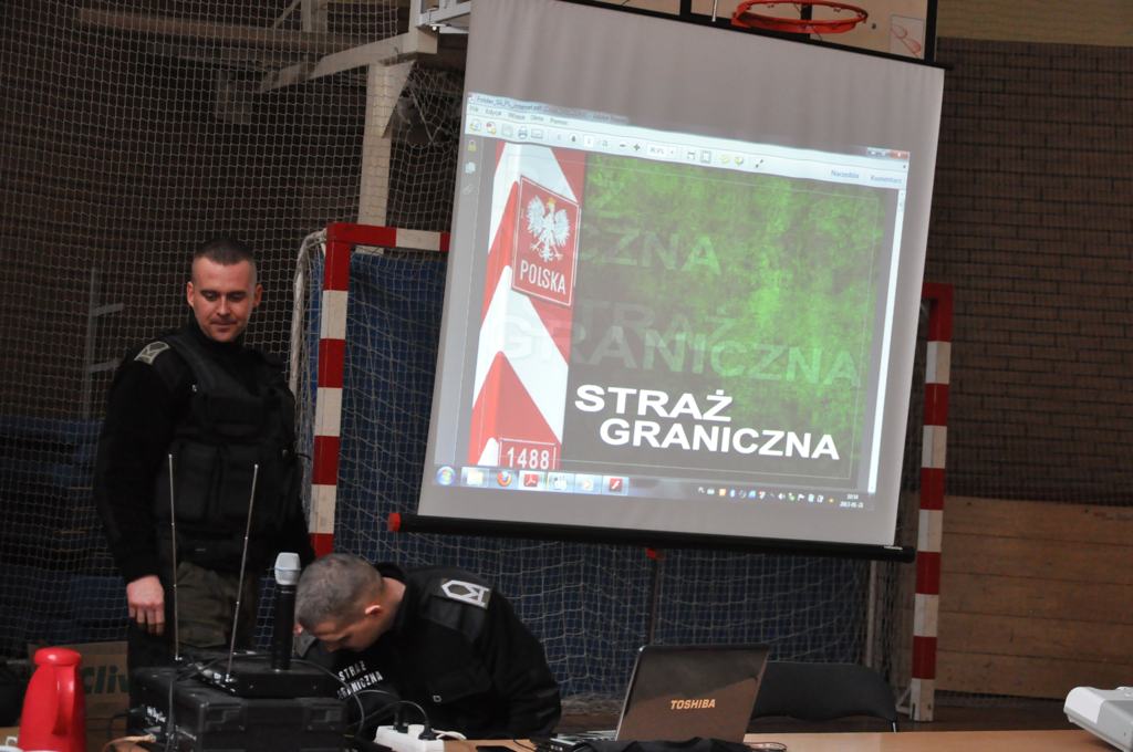 Straż graniczna w SP nr 1