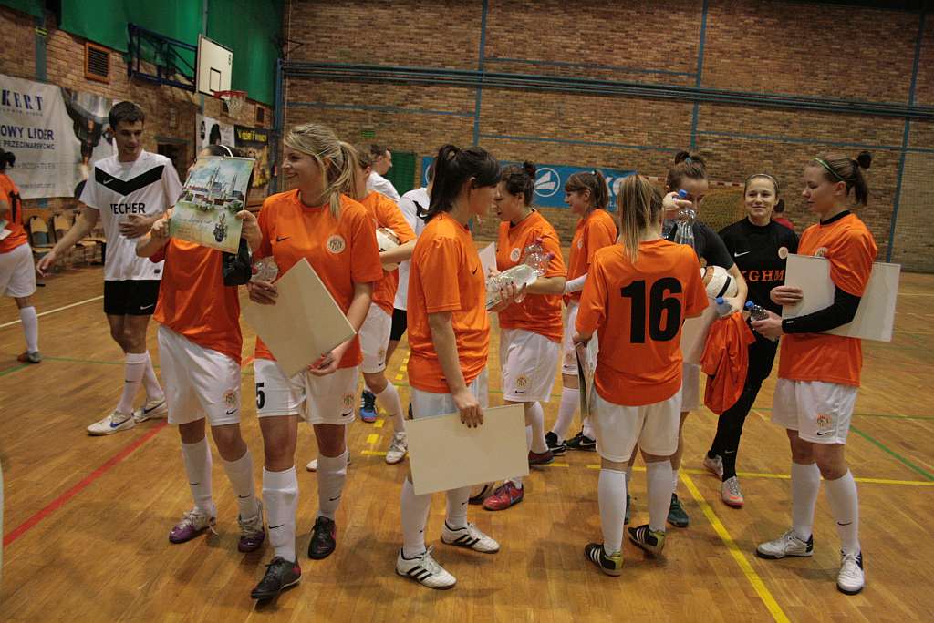 Mecz pokazowy: Becher -  Zagłębie Lubin Kobiety. 9:9