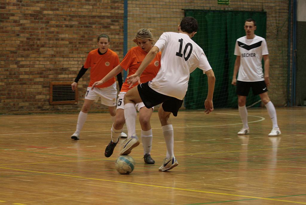 Mecz pokazowy: Becher -  Zagłębie Lubin Kobiety. 9:9