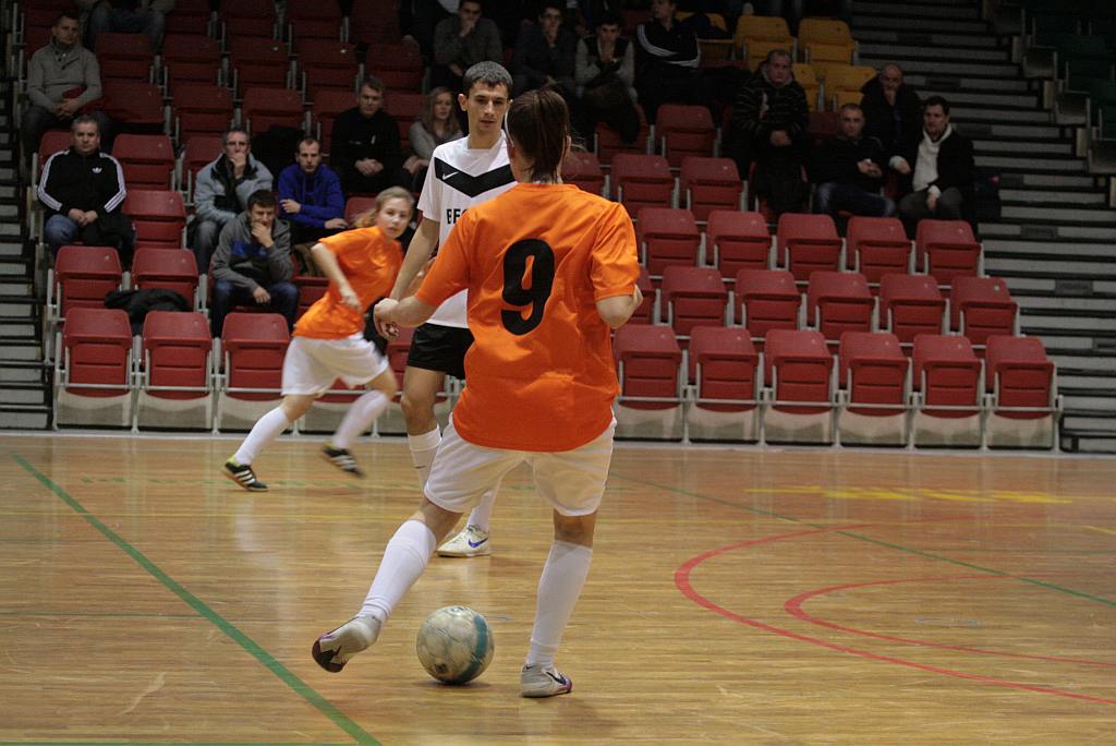 Mecz pokazowy: Becher -  Zagłębie Lubin Kobiety. 9:9