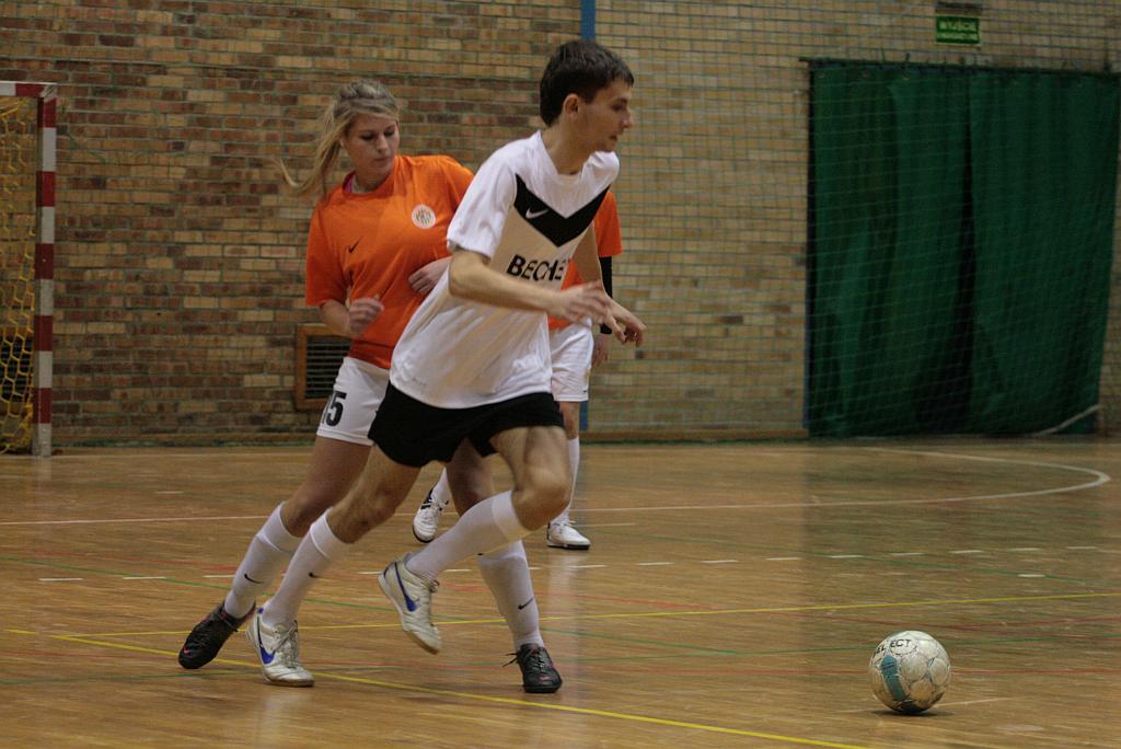 Mecz pokazowy: Becher -  Zagłębie Lubin Kobiety. 9:9