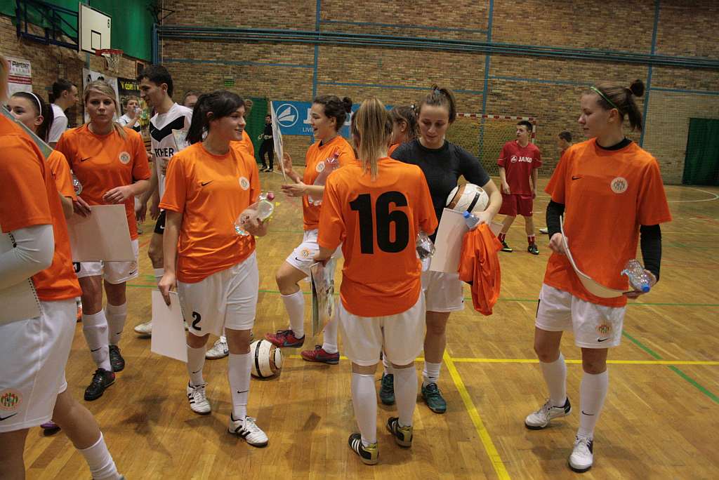 Mecz pokazowy: Becher -  Zagłębie Lubin Kobiety. 9:9