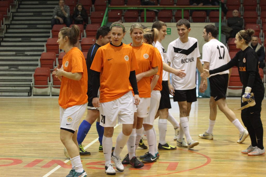 Mecz pokazowy: Becher -  Zagłębie Lubin Kobiety. 9:9