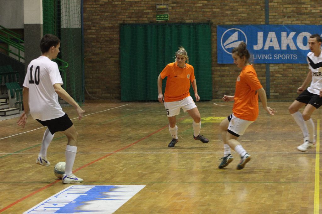 Mecz pokazowy: Becher -  Zagłębie Lubin Kobiety. 9:9