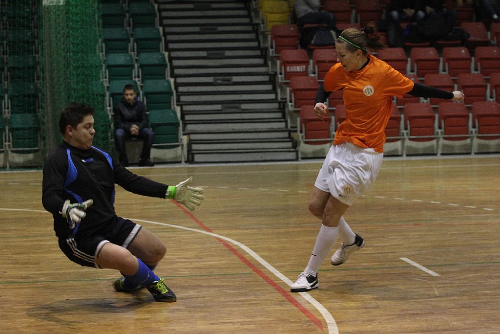 Mecz pokazowy: Becher -  Zagłębie Lubin Kobiety. 9:9
