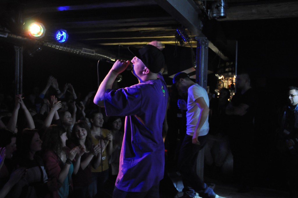 Hip - hopowy koncert charytatywny w Spiżarni cz.2
