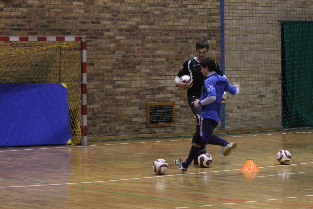 Piłkarze Miedzi Legnica trenują na Lotniczej