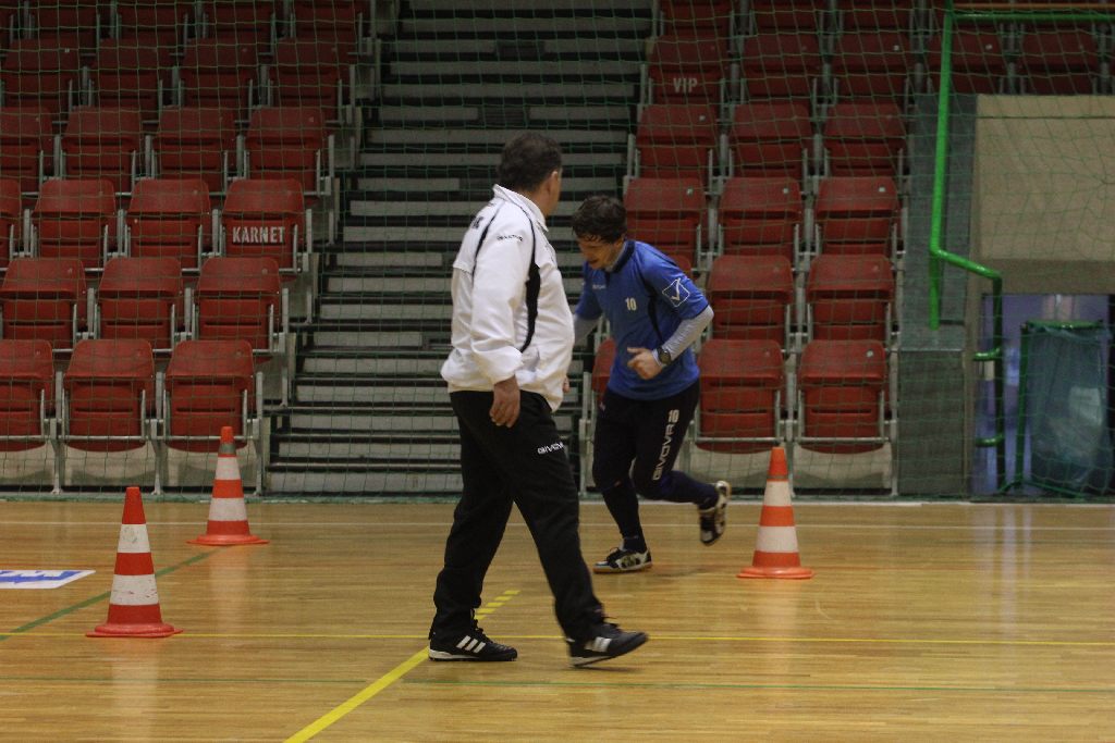 Piłkarze Miedzi Legnica trenują na Lotniczej