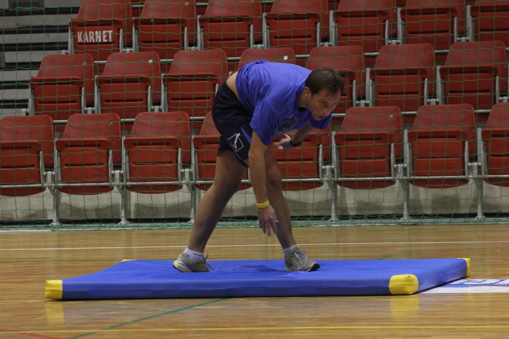 Piłkarze Miedzi Legnica trenują na Lotniczej