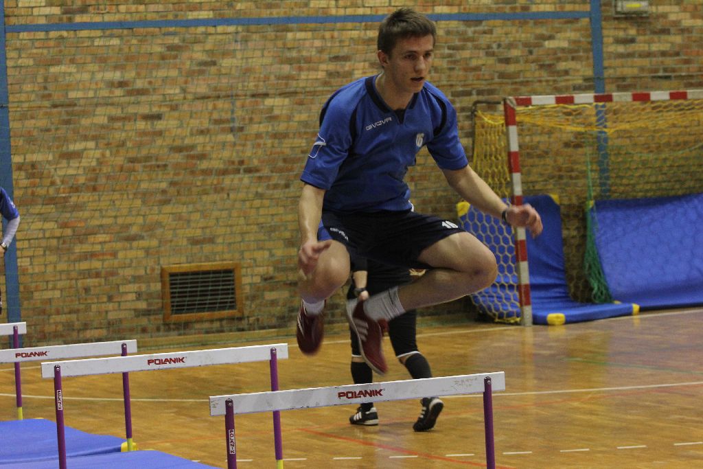 Piłkarze Miedzi Legnica trenują na Lotniczej