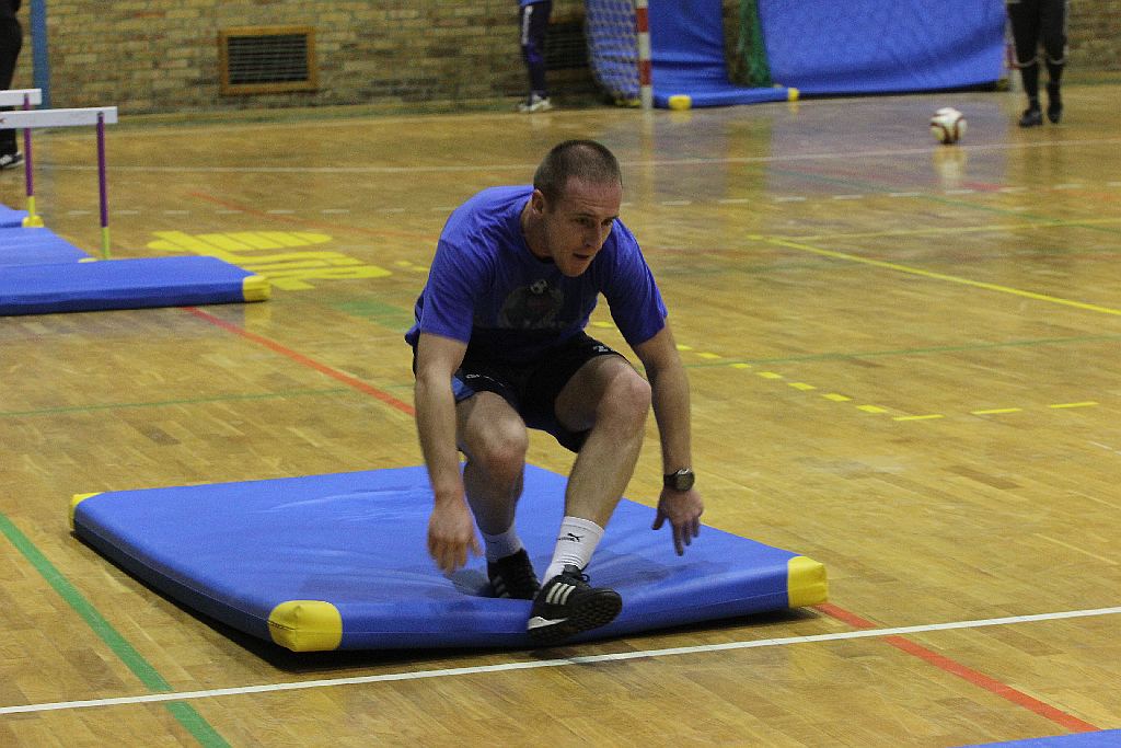 Piłkarze Miedzi Legnica trenują na Lotniczej