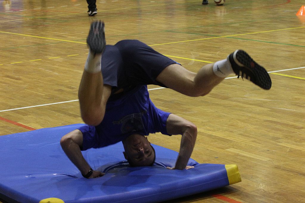 Piłkarze Miedzi Legnica trenują na Lotniczej