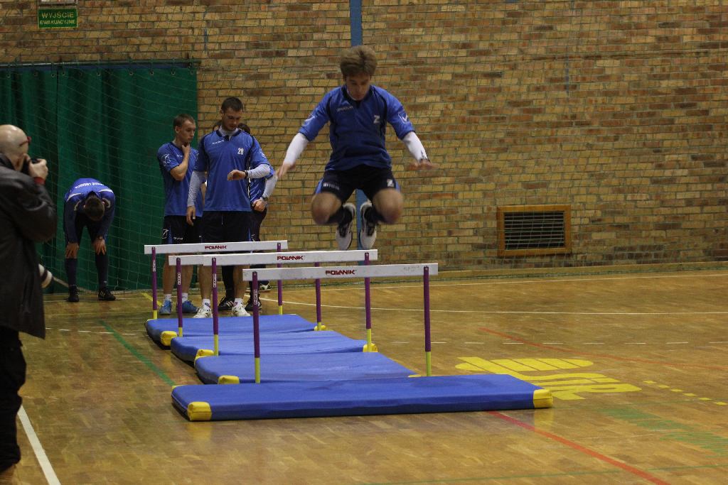 Piłkarze Miedzi Legnica trenują na Lotniczej