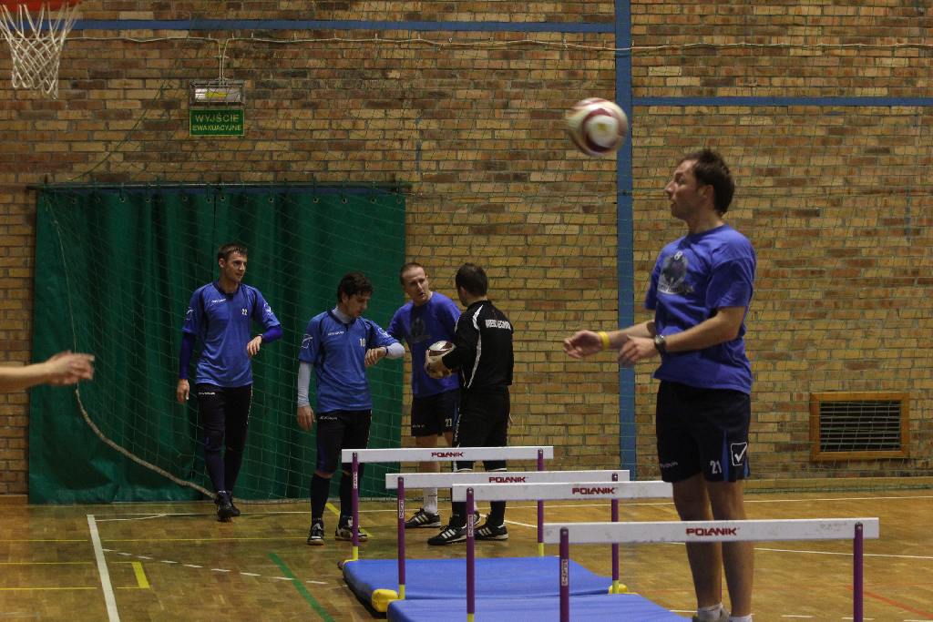 Piłkarze Miedzi Legnica trenują na Lotniczej