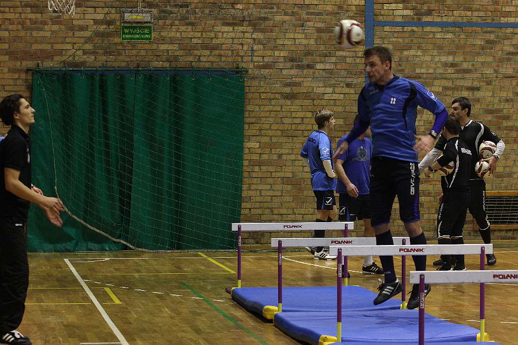 Piłkarze Miedzi Legnica trenują na Lotniczej