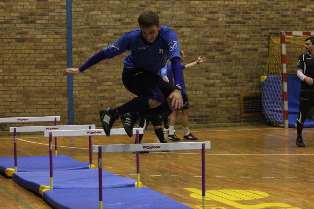 Piłkarze Miedzi Legnica trenują na Lotniczej