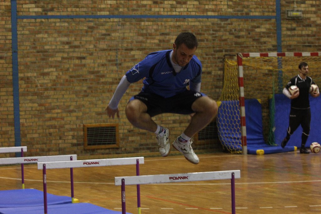 Piłkarze Miedzi Legnica trenują na Lotniczej