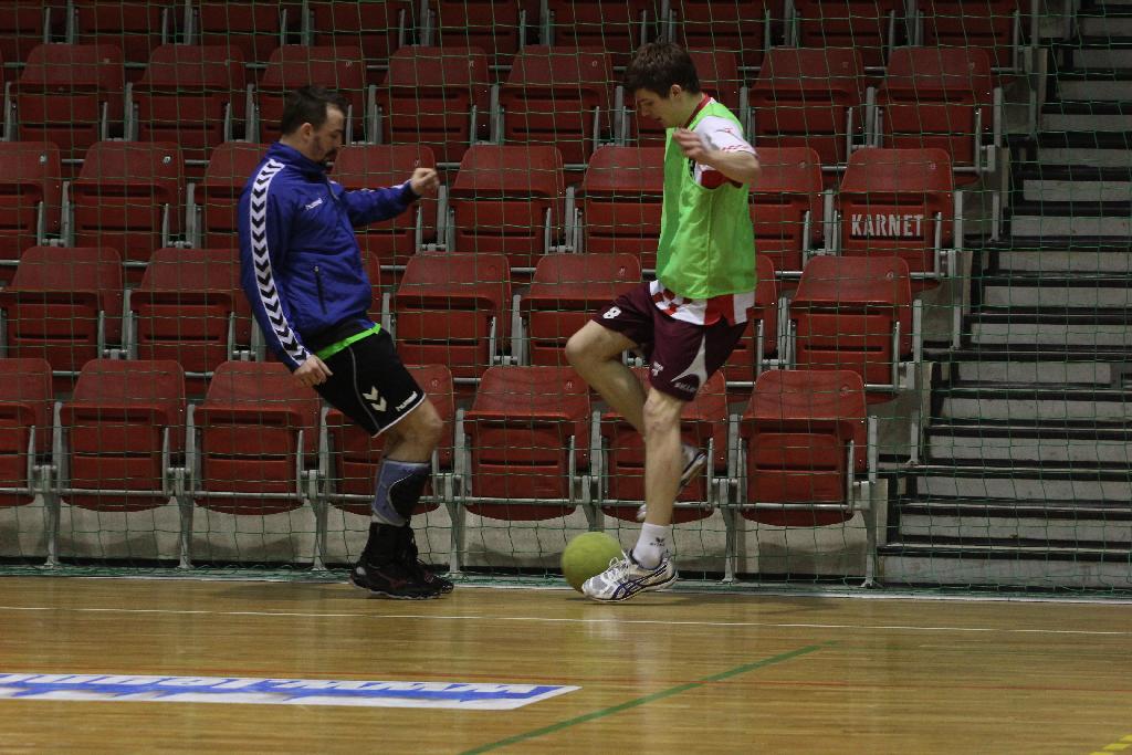 Szczypiorniści Siódemki Miedź przed derbami z Zagłębiem